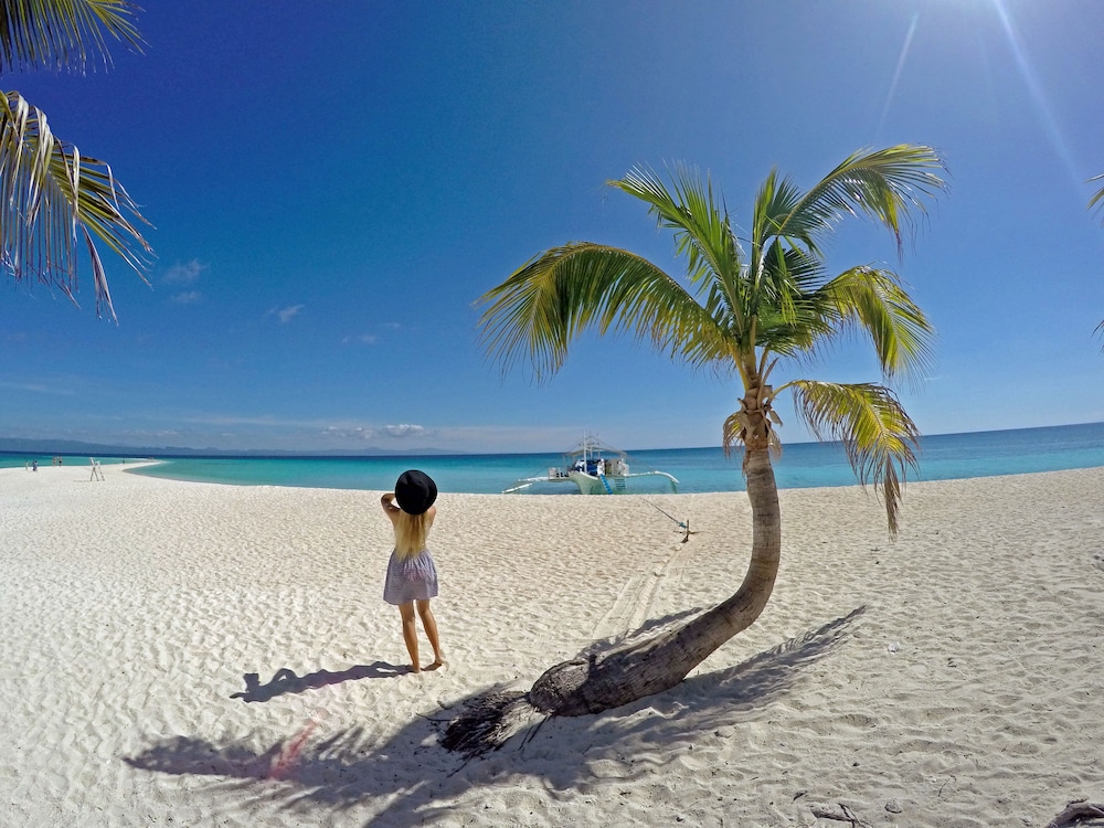 Thresher Cove Dive Resort - Property Image 7