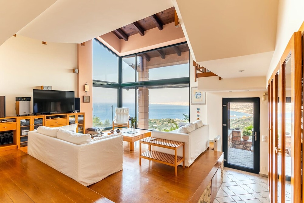 Villa Evakri With Private Swimming Pool BBQ
