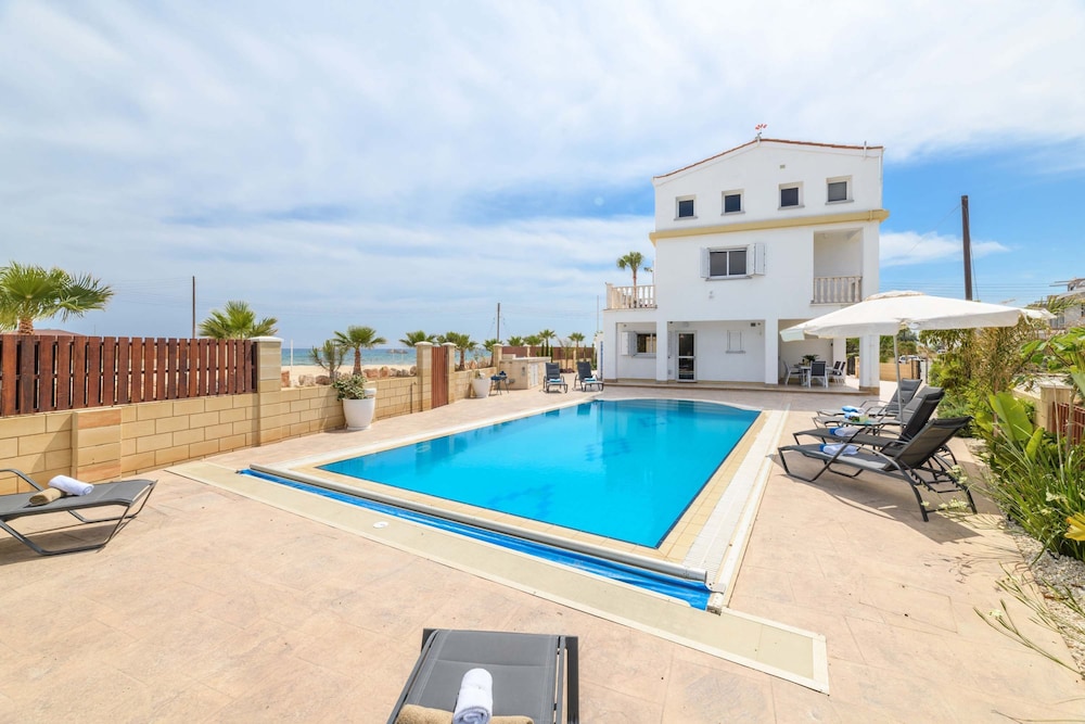 Sirens Beach House in Ayia Napa