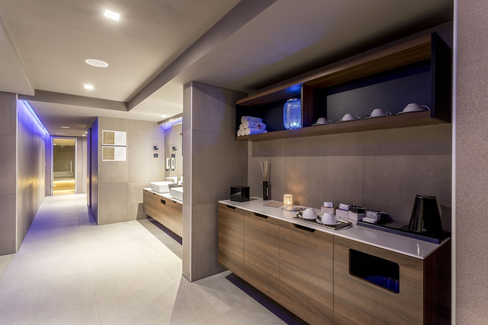 Cornaro Hotel 68