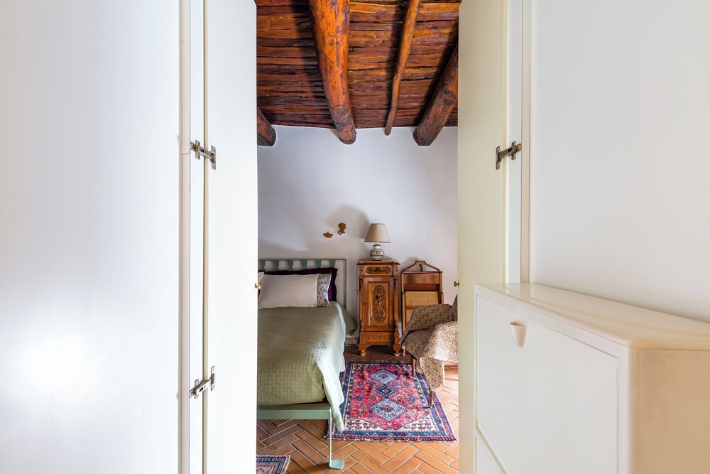 Residenza Capano Charming House by Napoliapartments