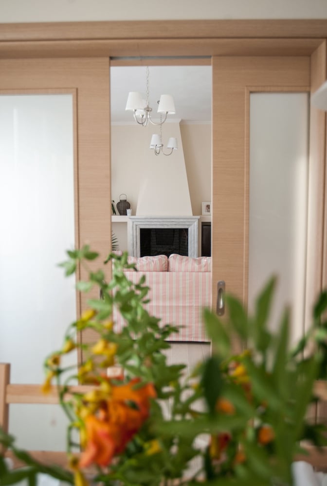 Vanessa's Rooms & Apartments