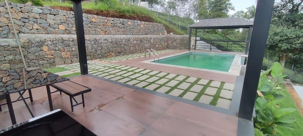 PAKOID COTTAGES