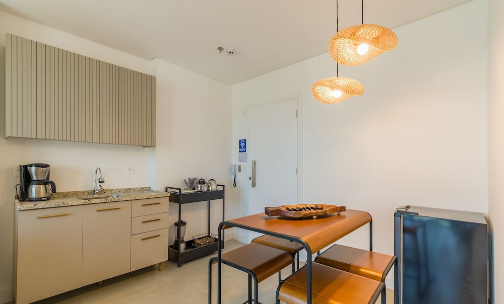 MHF II Apts Variados em Prédio com Vista para o Mar em Itapema