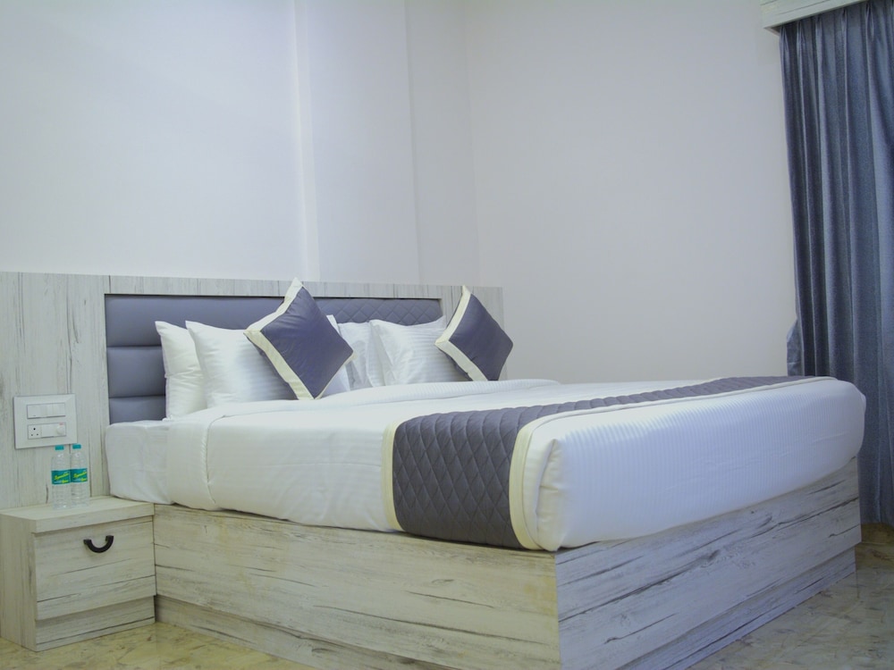 City Seviced Apartment