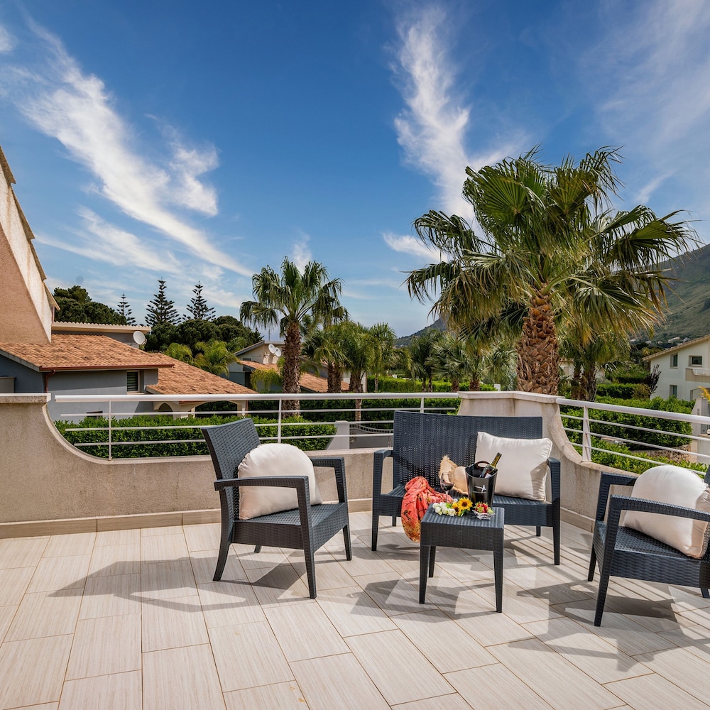 Villa Jacqueline con Piscina Privata 8 Posti Letto