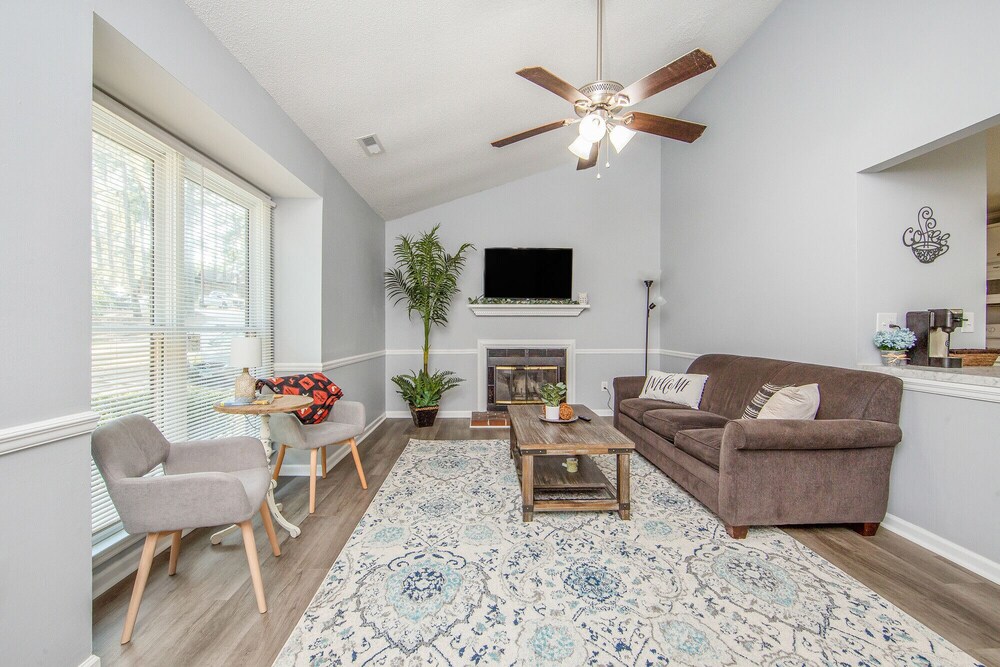 Fayetteville Vacations - No Place Like Homeplace! II - Property Image 18