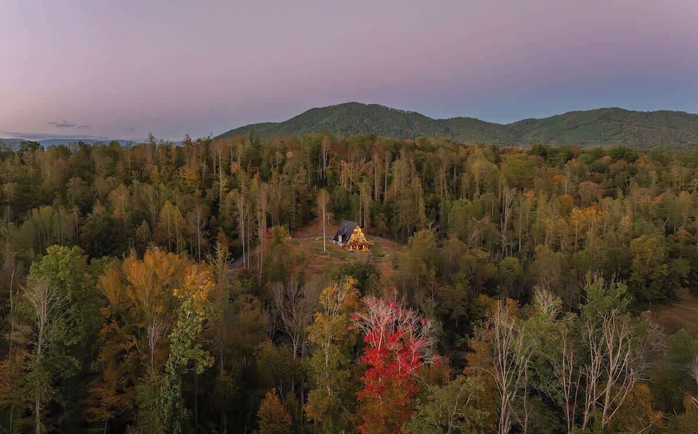Afton Peak in Faber With 5 Bedrooms and 3 5 Bathrooms