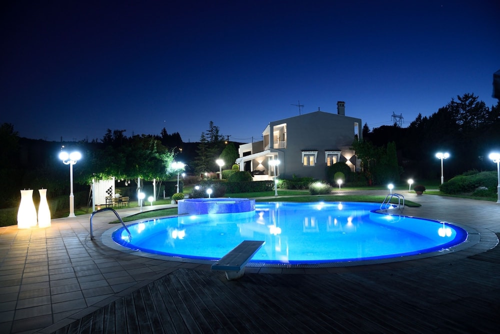 Escape Villa in Melissochori