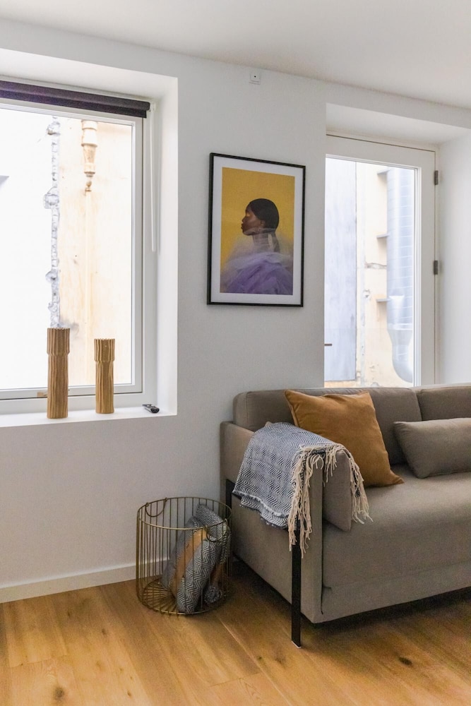 NEW Luxury Apt Heart of CPH Nordic Design view 3