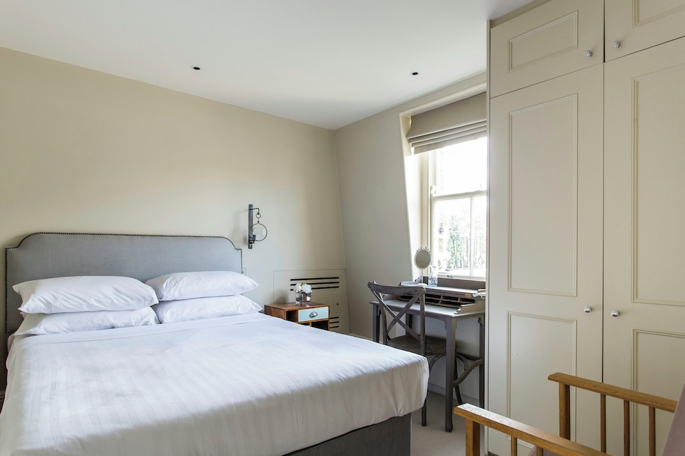 Ovington Gardens by Onefinestay