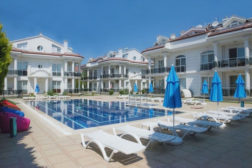 Serenity Apartments 3 by Villamnet