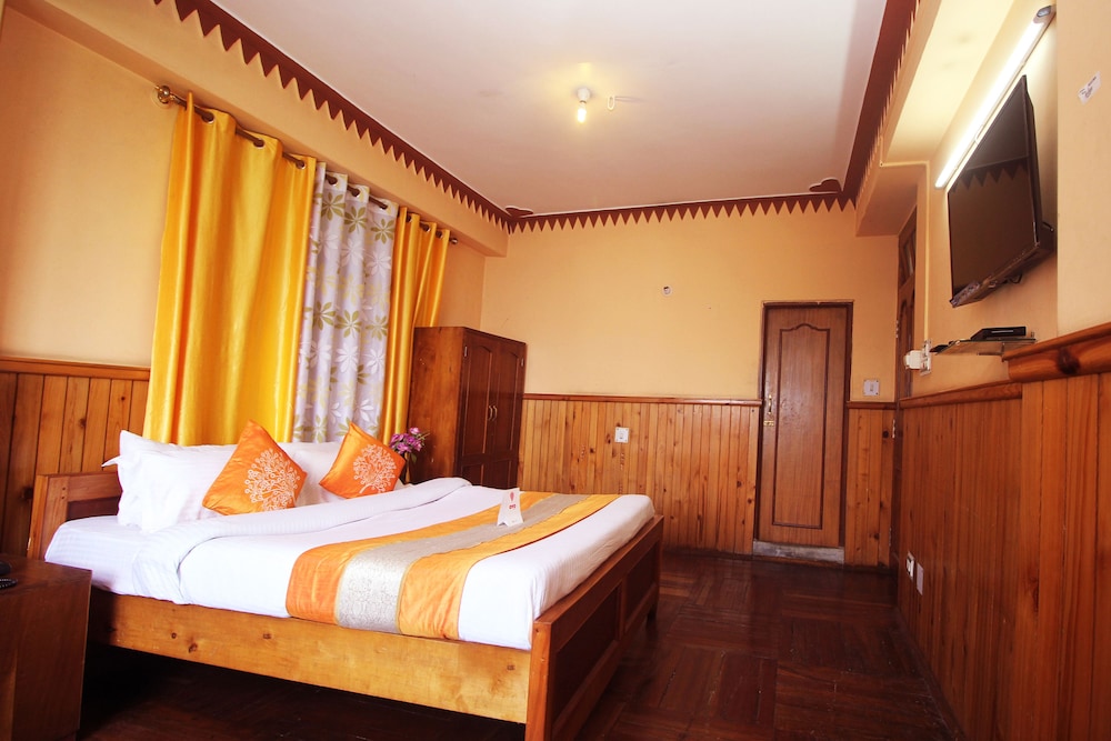 OYO 8719 Hotel Deep Residency