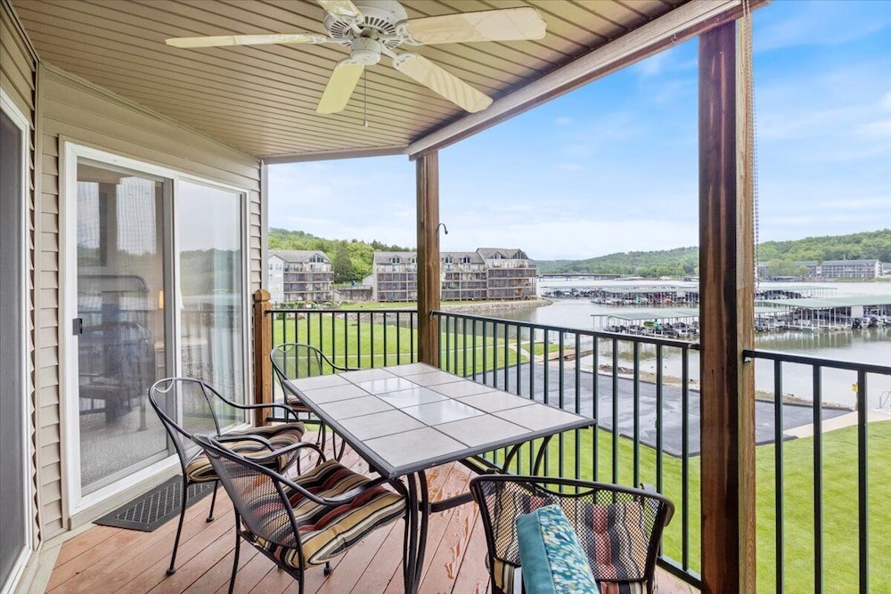 Relaxing Lakefront Condo w/ 2 Heated Pools, Boat Ramp & Slip, Near Golf & Parks