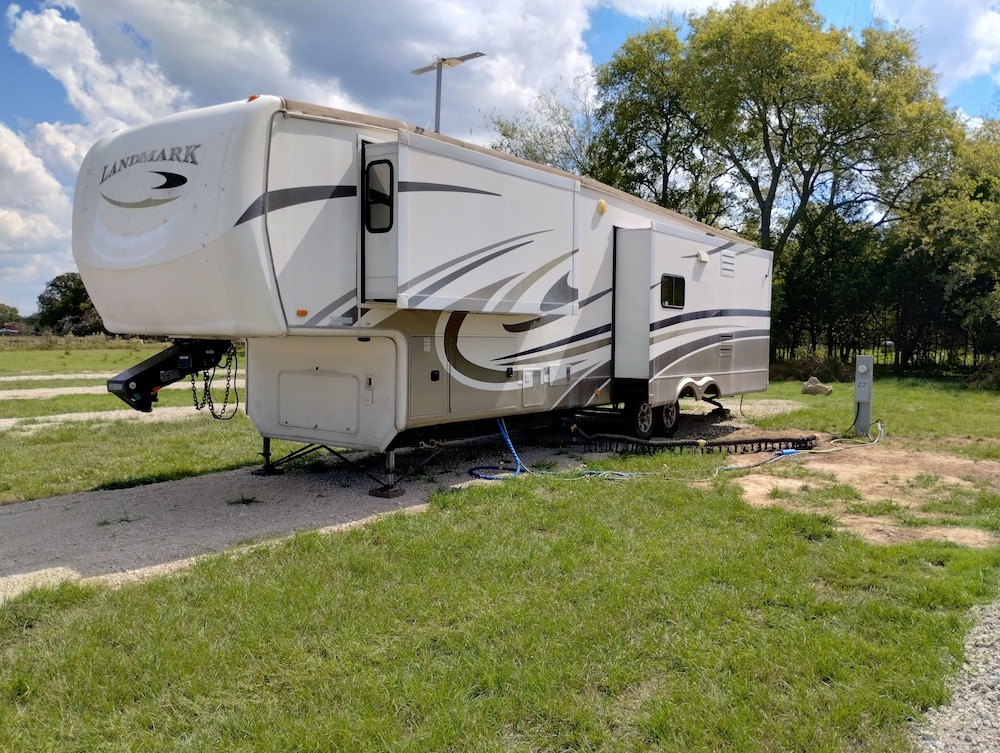 Summer Breeze RV Park