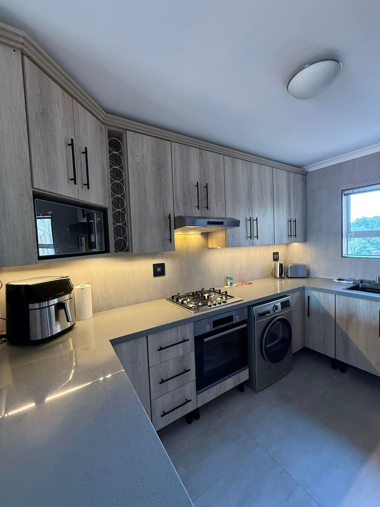 Villa Italia 836 by Ctha