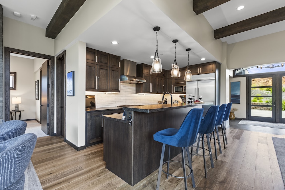Nine Peaks 4 Bedroom Home