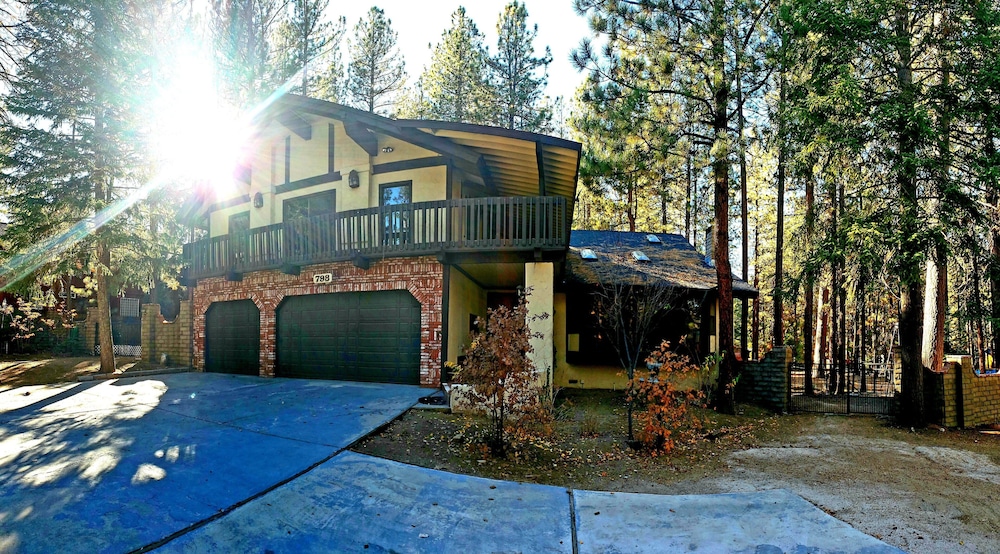Summit Lodge 1