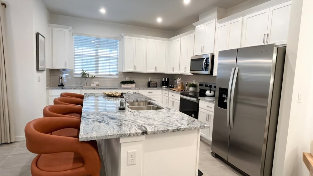 Solara Dreams 4BD Pool Home Next to Disney