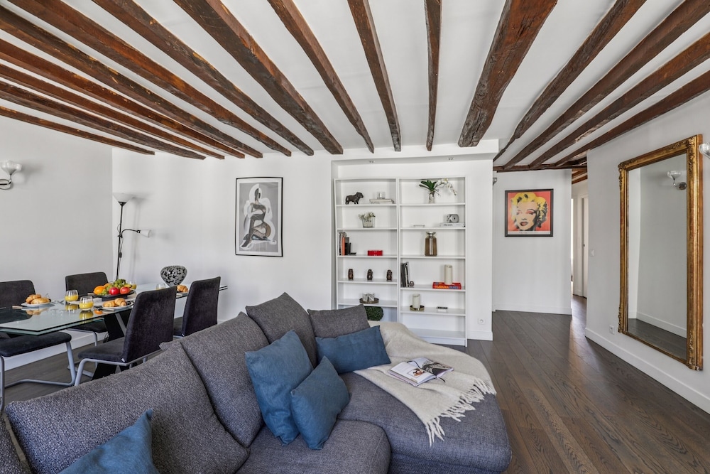 Cozy 2BR Near Parc Monceau & Opera