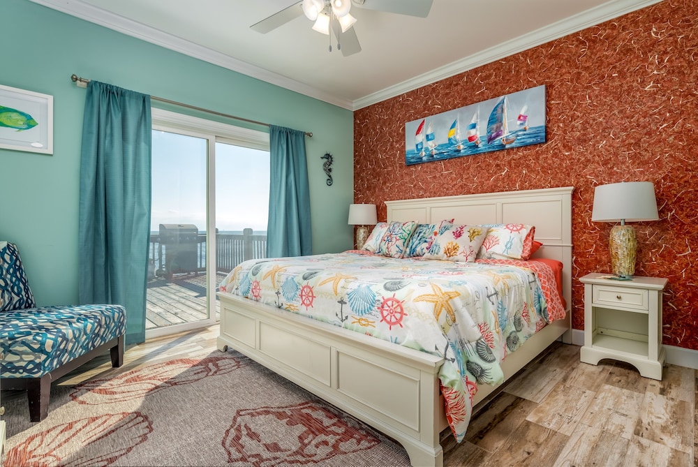 Awake On The Gulf - Gulf Front! Gaze Up At The Stars From Your Large Deck While Listening To The Waves Crash. 4 Bedroom Home by RedAwning view 4