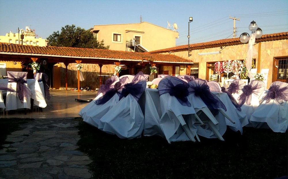 meeting & event spaces