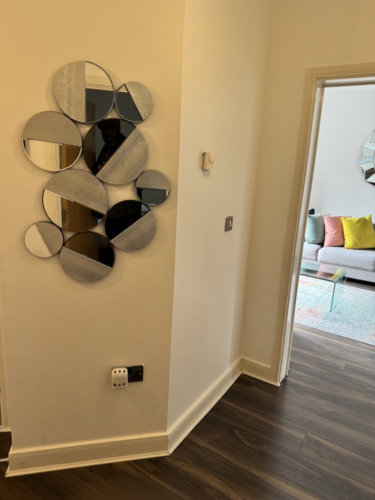 Havana 2 bed Apartment in london