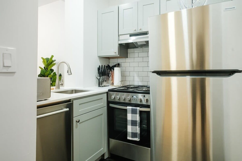 317 UES Apartments