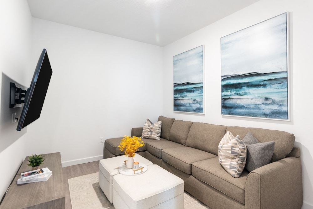 Orlando Retreat by Avantstay Private Pool Near Disney World
