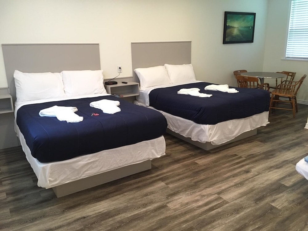 Riverside Park Motel and Campground - Image 4