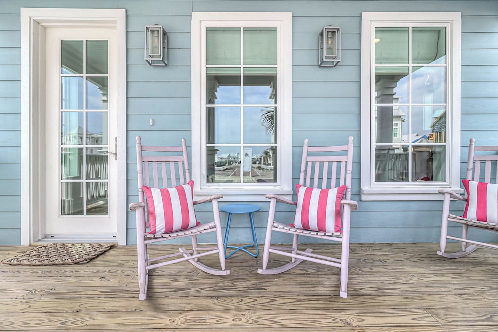 Beach Grace 204 TAI