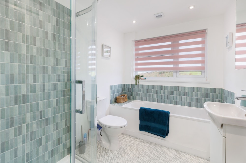 Sea Breeze Your Coastal Sanctuary in Sandown