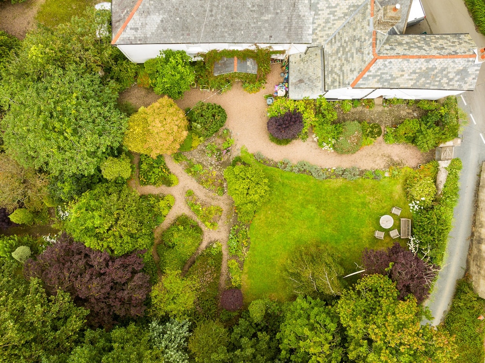 Blackbird Cottage