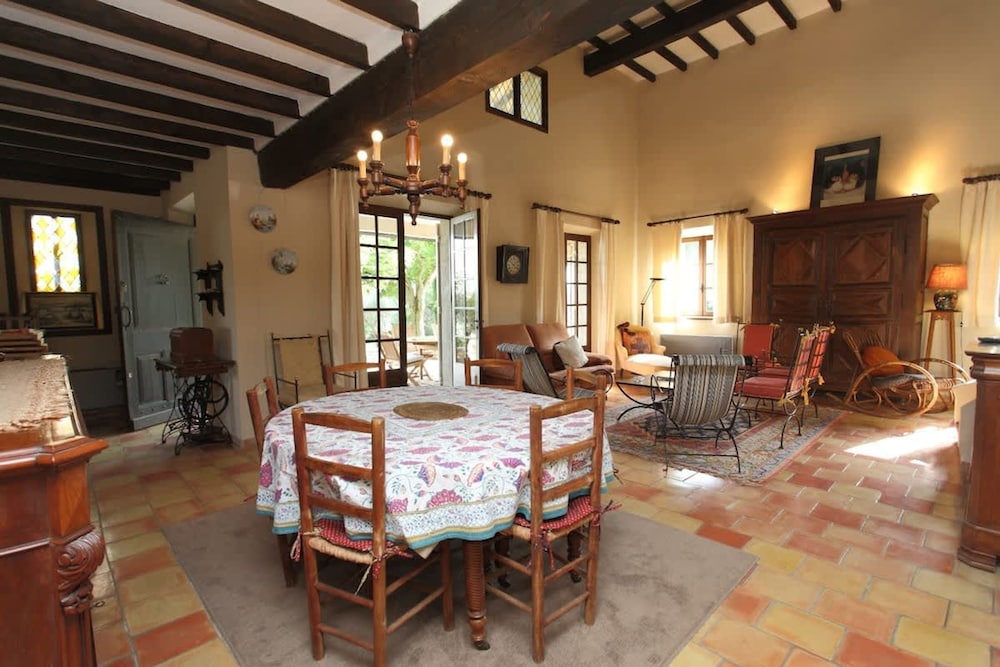 La Familiale - Proven al House With Swimming Pool and Breathtaking View of Gordes