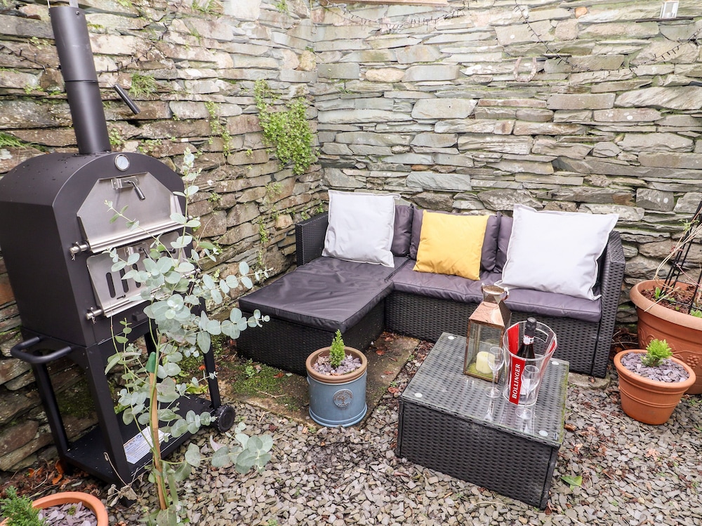 Buttonhole Cottage