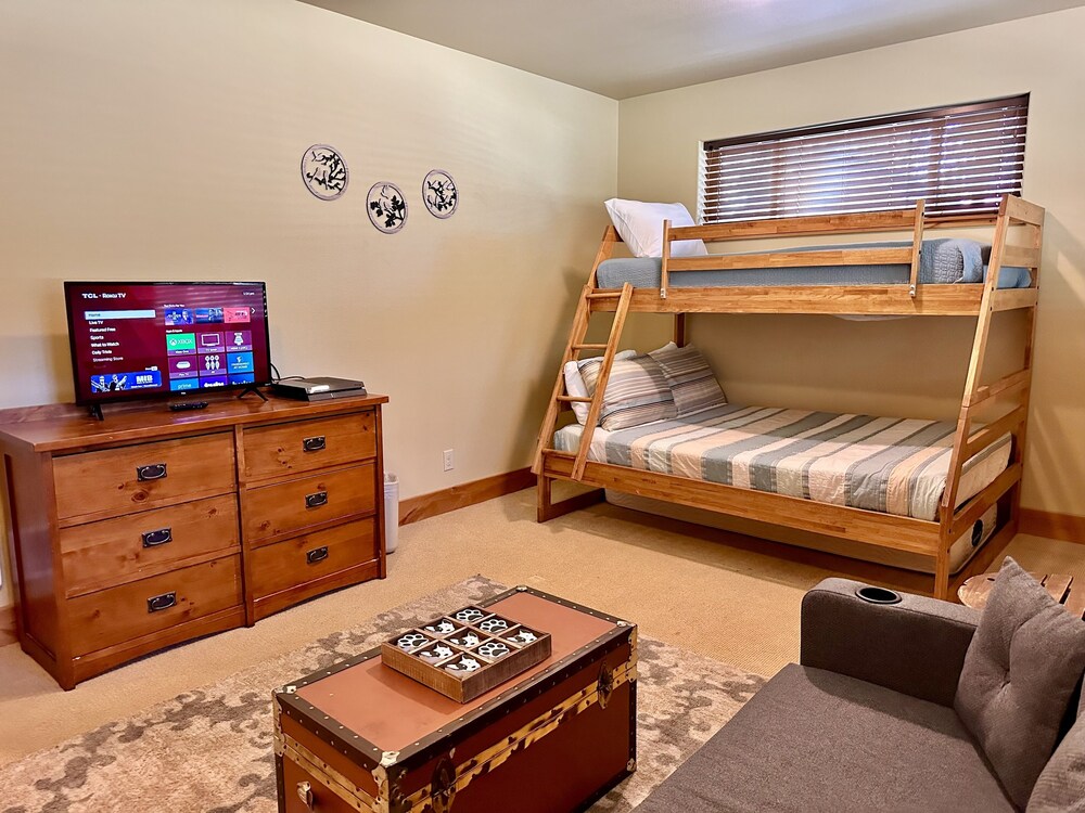 River Song Cabin 3 Bedroom Home