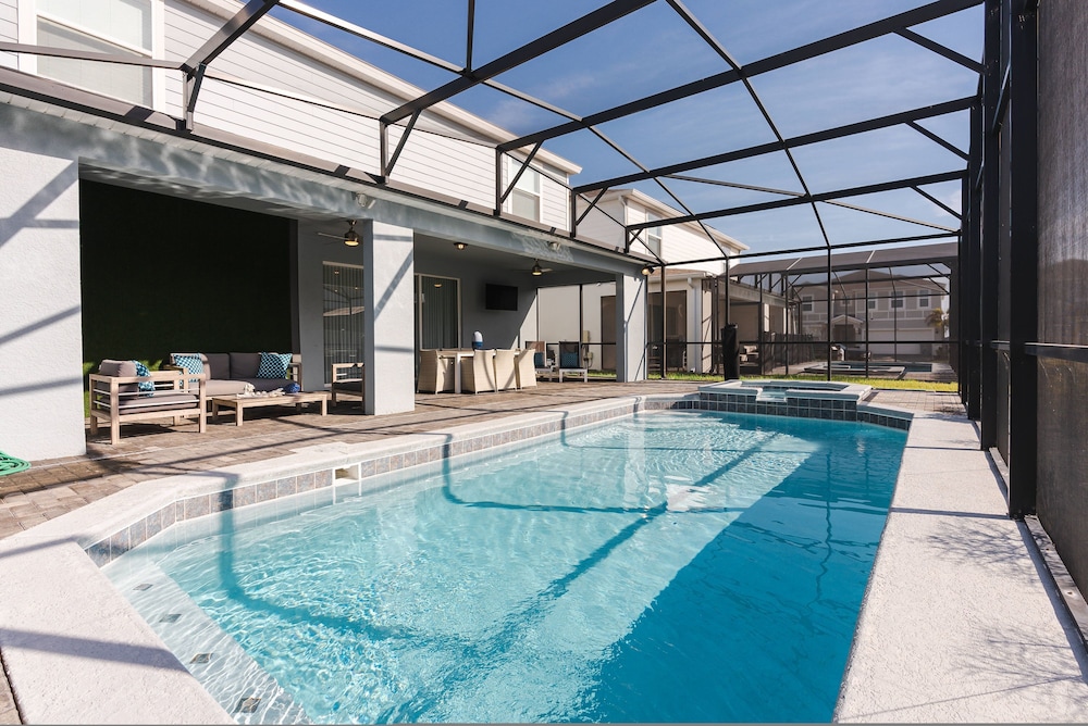 New Home Luxury 8 Bedrooms At Windsor Island