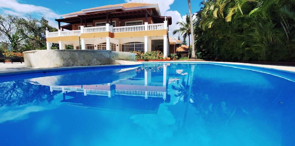 9th Hole Villa