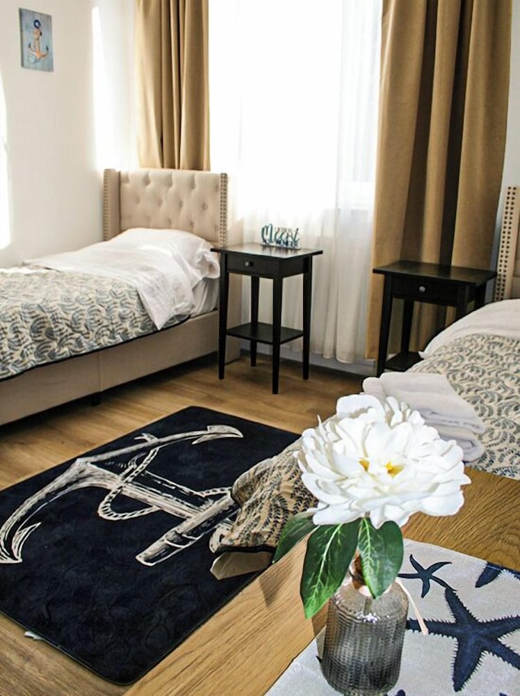 Seehafen Hostel