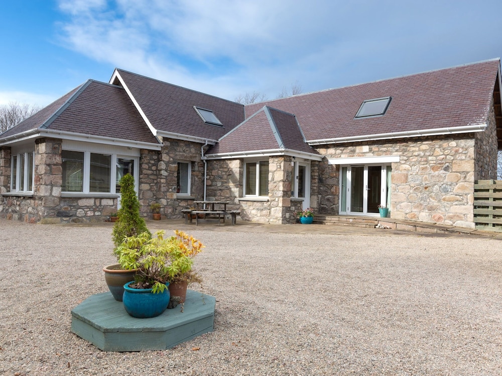 Redburn Steading