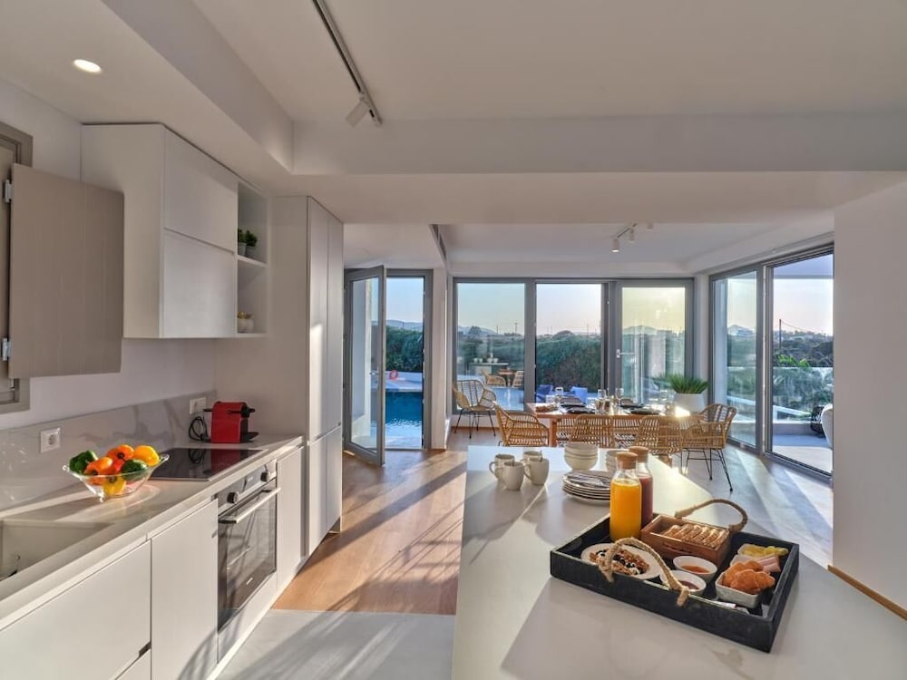 Empire Luxury Villas