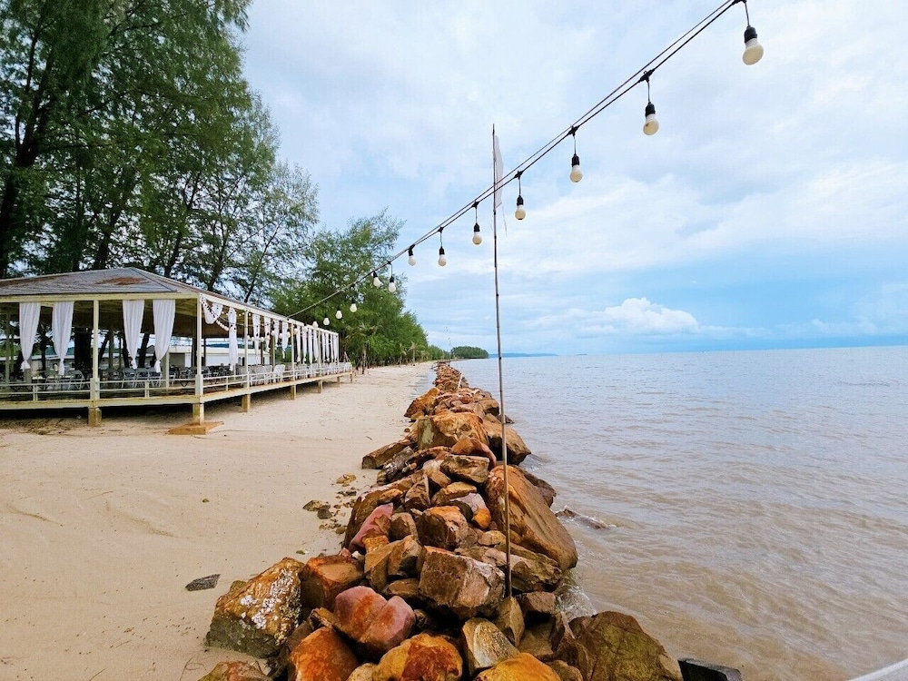 Suvarn Gleaw Thong Resort