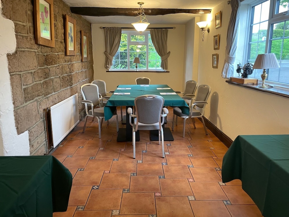 The Dog and Partridge Country Inn