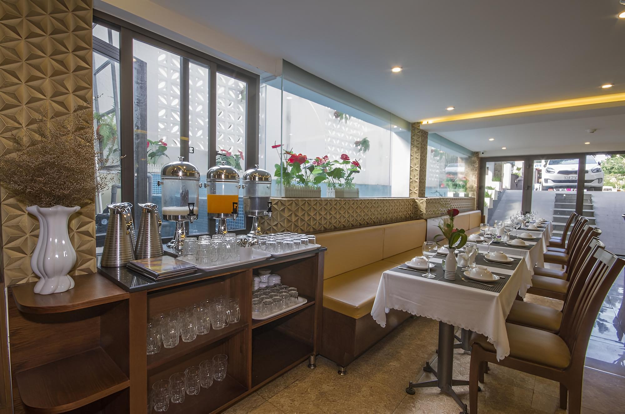 Sapphire Hotel