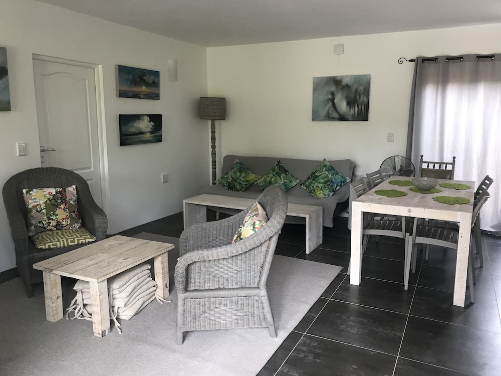 Moonriver Self-catering