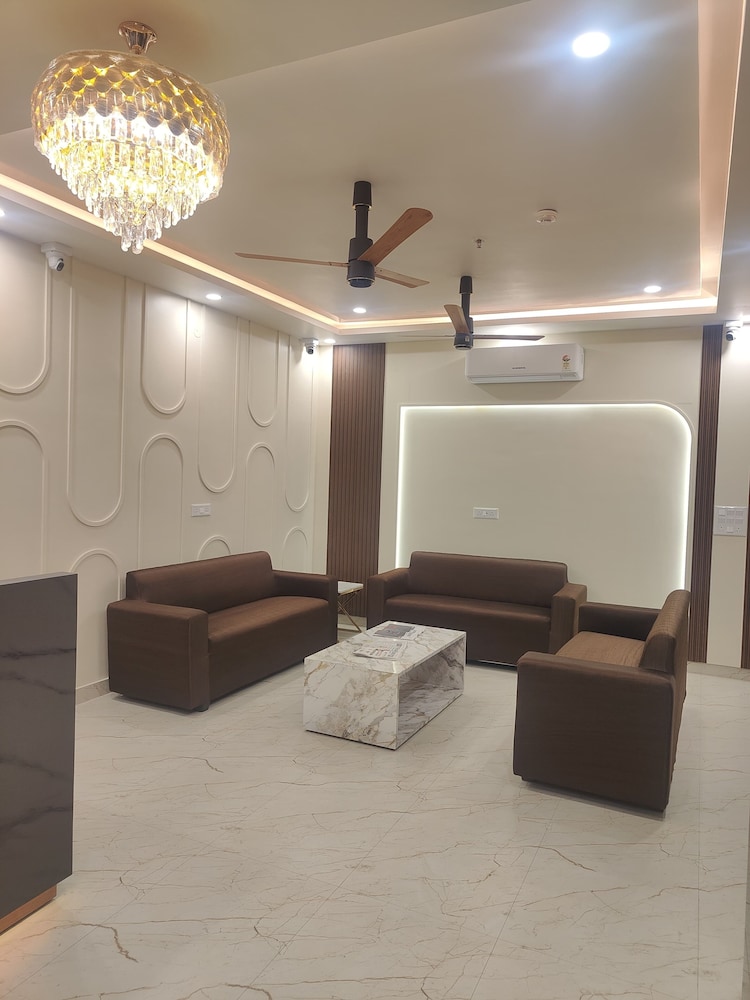 Aanchal Palace Hotel