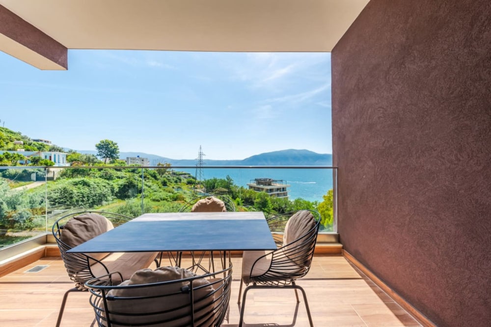 Exclusive Seafront Apartments Apartment 1