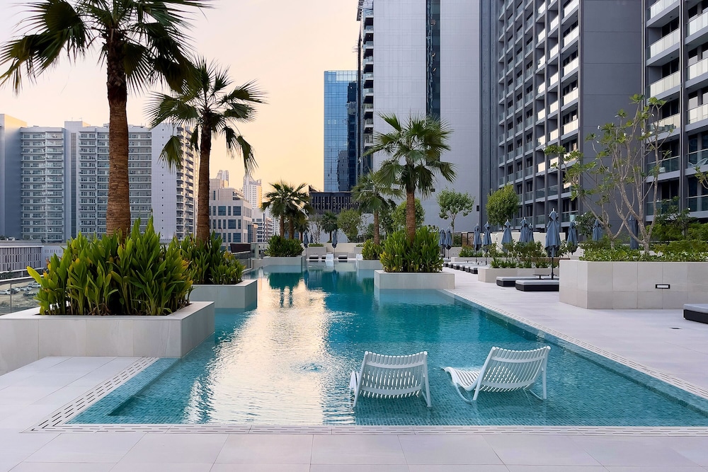 Splendid Studio in Sterling Business Bay