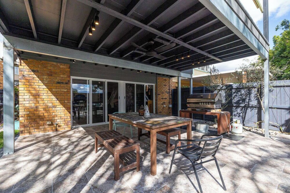 Gorgeous & Family Friendly 4 Bedroom Home