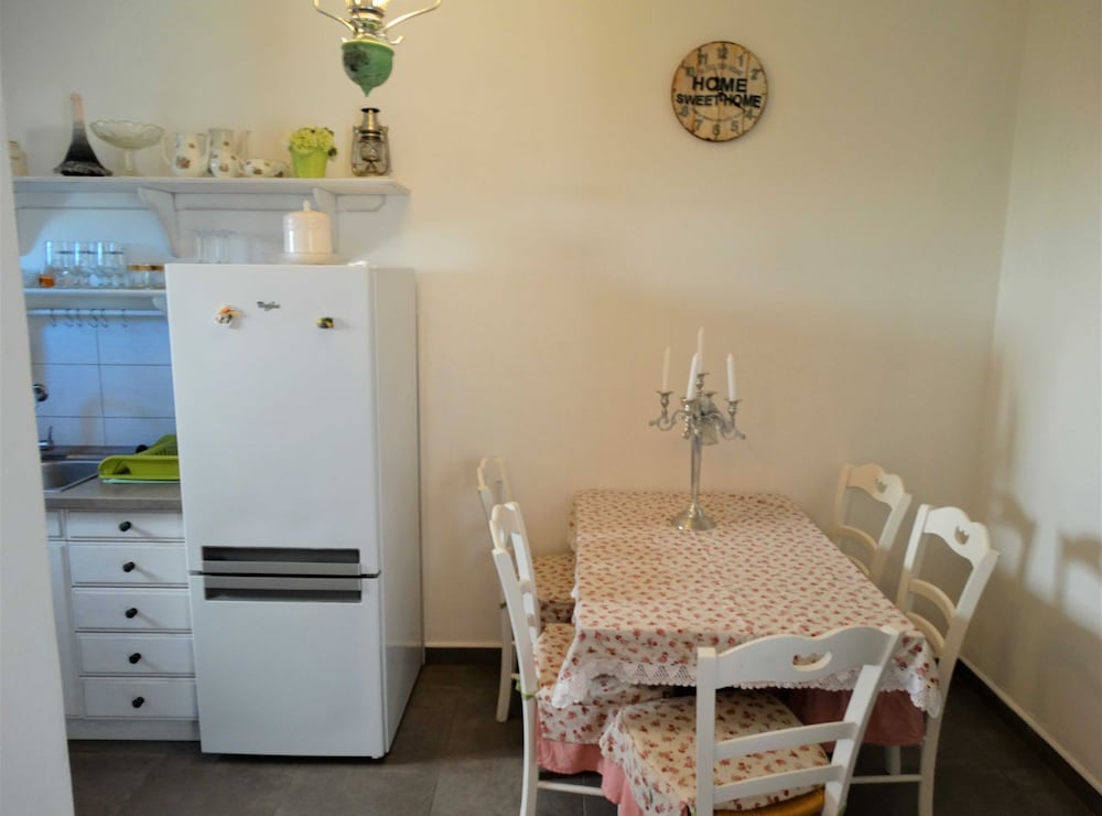 Spacious Novi Vinodolski Apartments With Terrace and Shared Pool